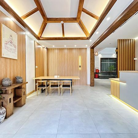 Отель Hemu House Фэнхуан Экстерьер фото